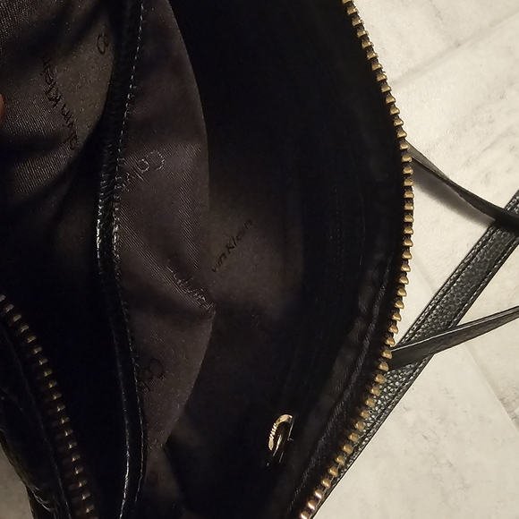 Calvin Klein crossbody bag - Picture 6 of 9